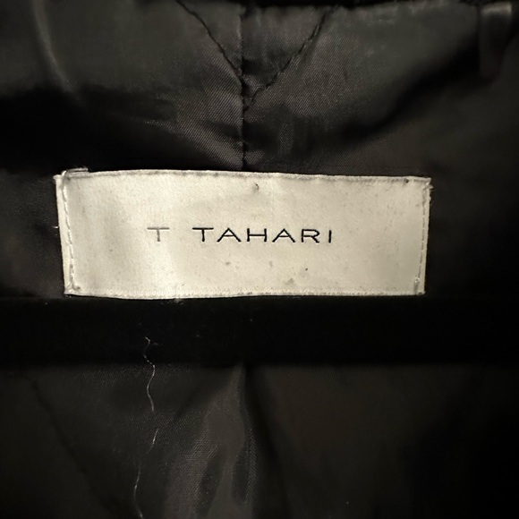 Tahari Women's Black Hooded lightly quilted wind resistant jacket - Picture 9 of 9